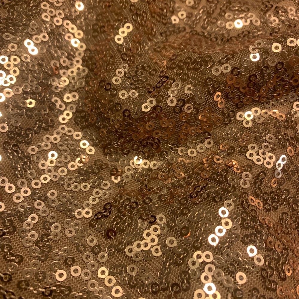 NWT- Roz&ali gold sequin top - Picture 5 of 6